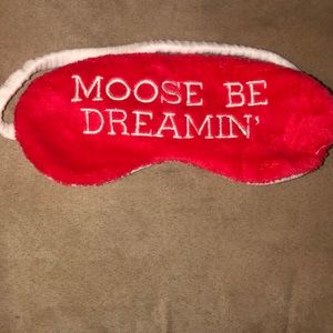 🎄BOGO FREE!!🎅🏻 NWOT Sleep mask for eyes